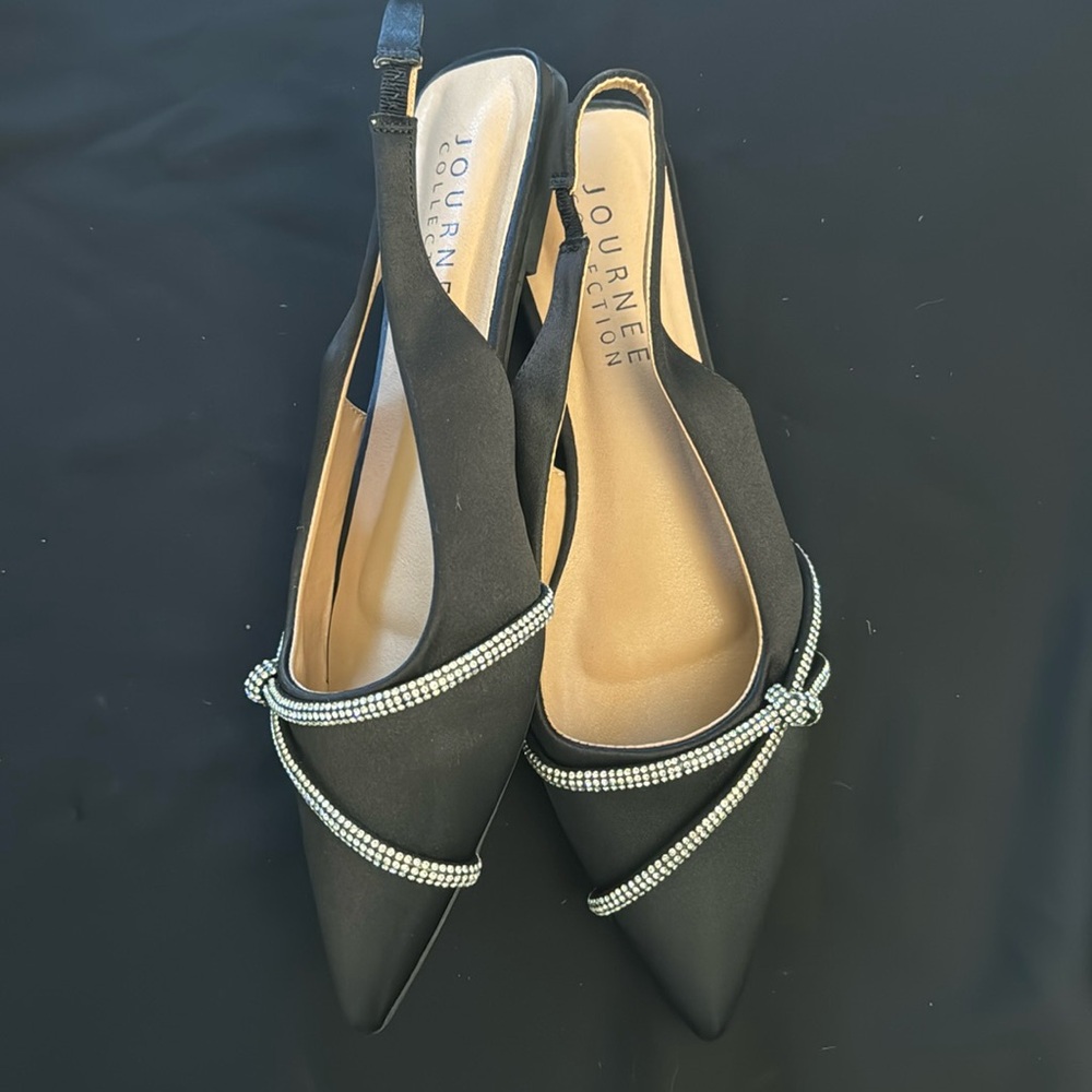 NWOT JOURNEE RhinestoneSlingbachs sz 9.5